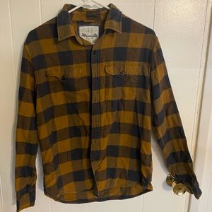 American Eagle lightweight flannel shirt